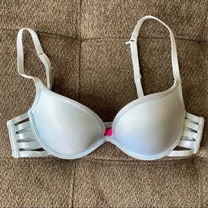 La Senza Beyond Sexy Push Up Bra. 36A